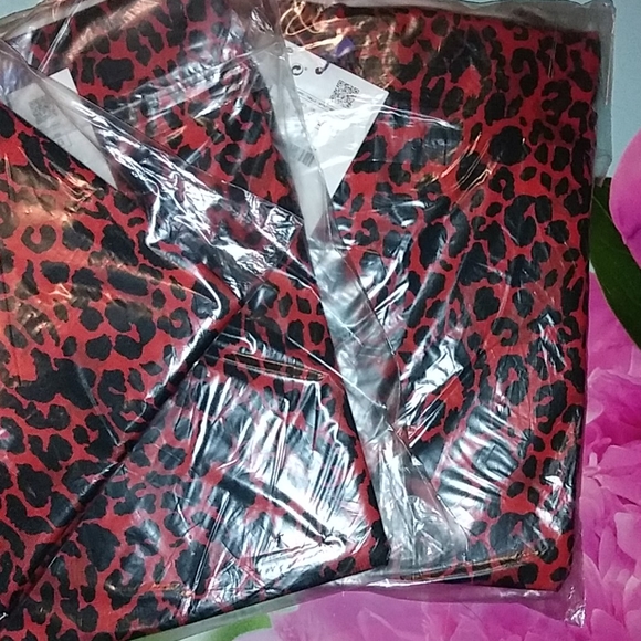 ZARA TRF SKIRT. - Picture 7 of 7